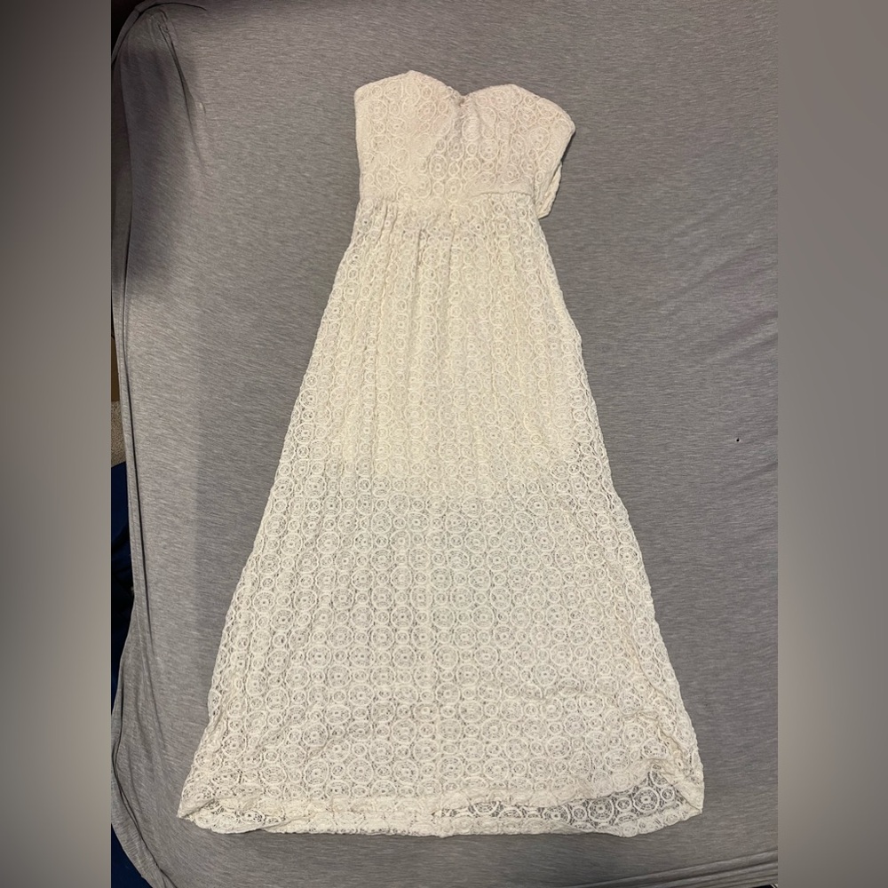 Cutout lace strapless midi dresses